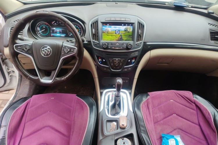 Used Buick Regal 2014 2.0L Elite Fashion Edition Center Console