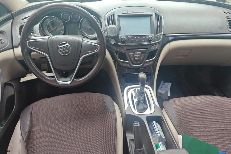 Used Buick Regal 2014 2.0L Leading Fashion Edition Center Console
