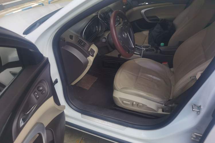 Used Buick Regal 2014 2.0L Elite Fashion Edition Driver Seat
