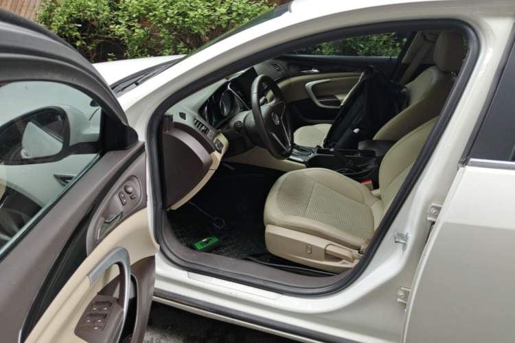 Used Buick Regal 2014 2.0L Leading Fashion Edition Driver Seat