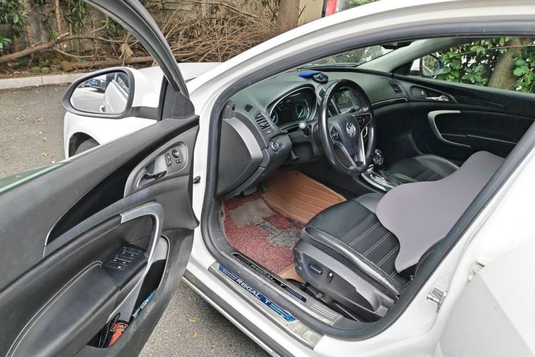 Used Buick Regal 2014 GS 2.0T Grand Sport Edition Driver Seat