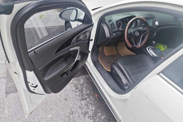 Used Buick Regal 2014 1.6T Fashionable Tech Edition Driver Seat