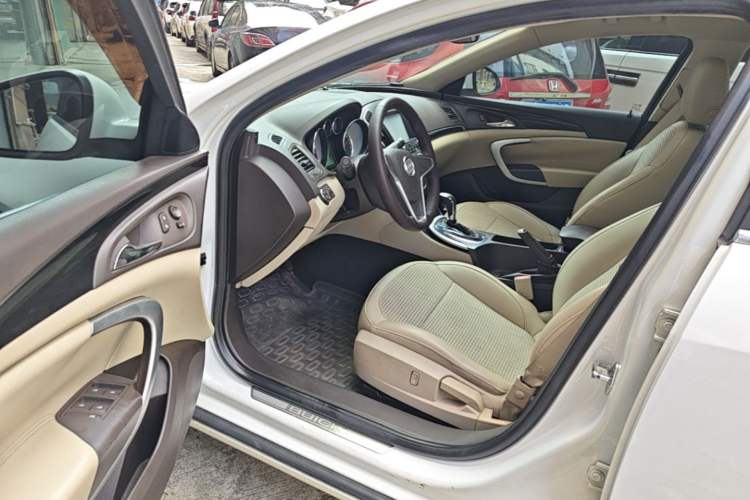 Used Buick Regal 2014 2.0L Leading Fashion Edition Driver Seat