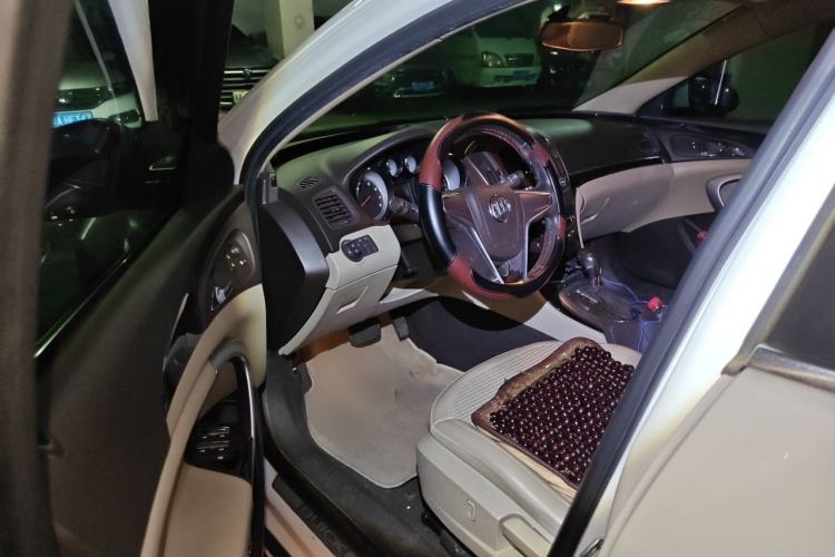 Used Buick Regal 2014 2.0L Leading Fashion Edition Driver Seat