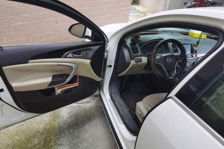 Used Buick Regal 2014 2.0L Elite Fashion Edition Driver Seat