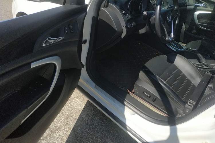 Used Buick Regal 2014 1.6T Fashionable Tech Edition Driver Seat