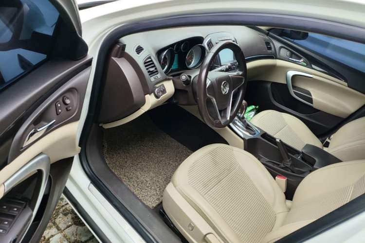 Used Buick Regal 2014 2.0L Leading Fashion Edition Driver Seat