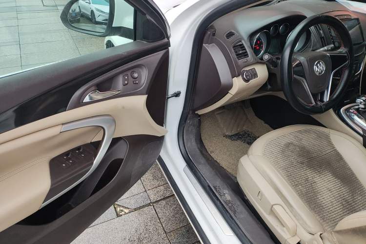 Used Buick Regal 2014 2.0L Leading Fashion Edition Driver Seat