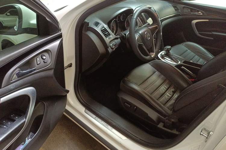 Used Buick Regal 2014 1.6T Fashionable Tech Edition Driver Seat