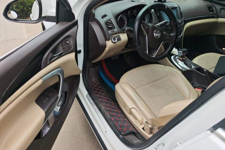 Used Buick Regal 2014 2.0L Leading Fashion Edition Driver Seat