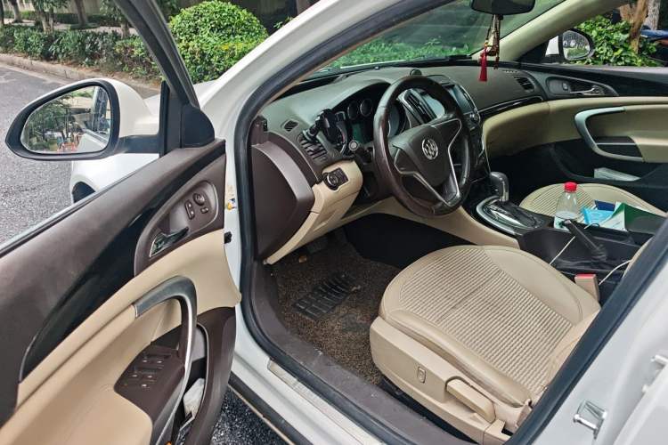 Used Buick Regal 2014 2.0L Leading Fashion Edition Driver Seat