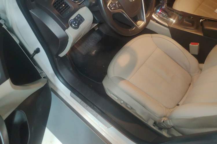 Used Buick Regal 2014 2.0L Elite Fashion Edition Driver Seat