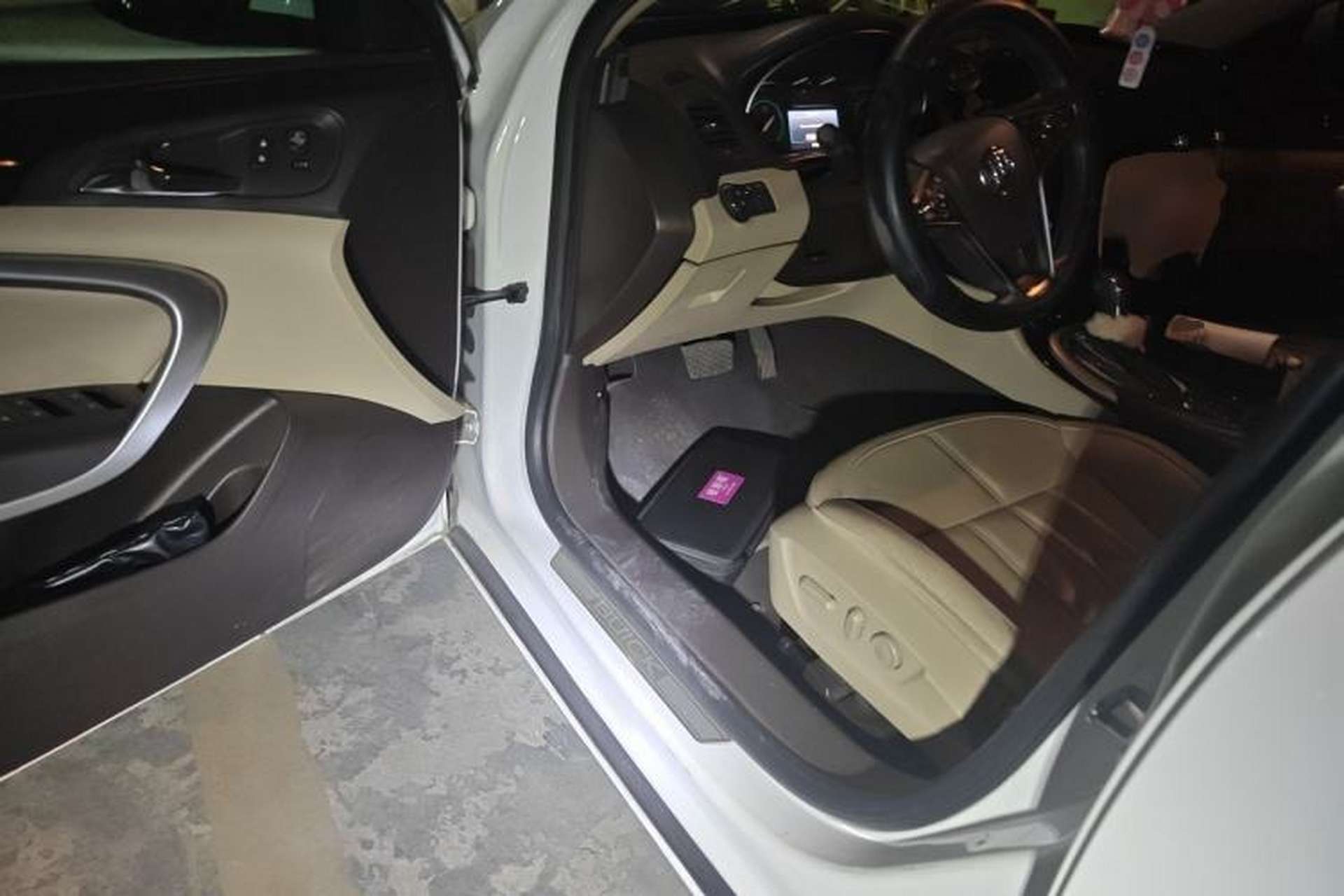 Used Buick Regal 2014 2.0L Elite Fashion Edition Driver Seat