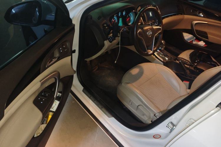 Used Buick Regal 2014 2.0L Leading Fashion Edition Driver Seat