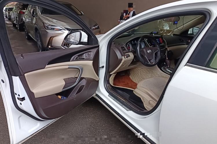 Used Buick Regal 2014 2.0L Leading Fashion Edition Driver Seat