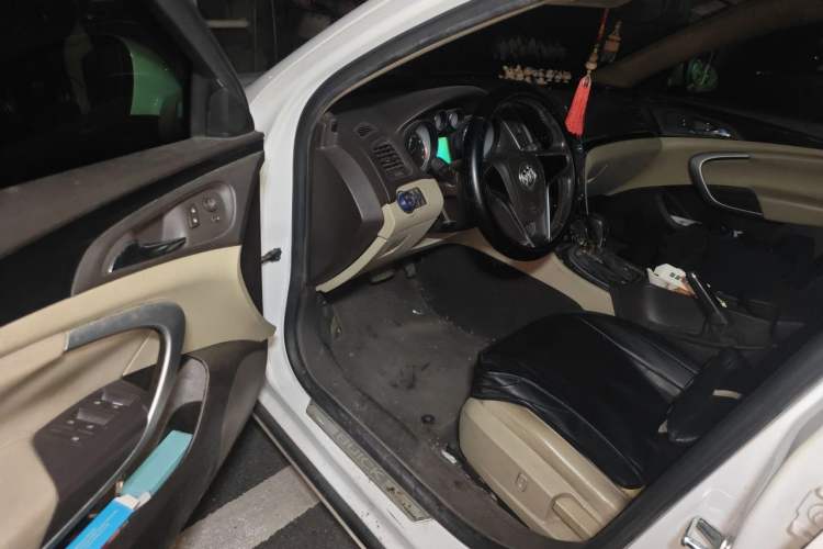 Used Buick Regal 2014 2.0L Leading Fashion Edition Driver Seat