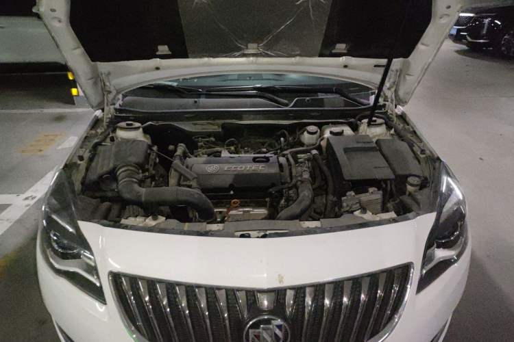 Used Buick Regal 2014 1.6T Fashionable Tech Edition Engine Bay