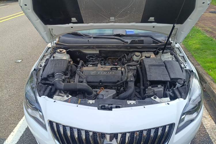 Used Buick Regal 2014 1.6T Fashionable Tech Edition Engine Bay