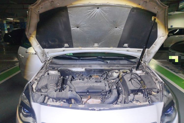 Used Buick Regal 2014 1.6T Fashionable Tech Edition Engine Bay