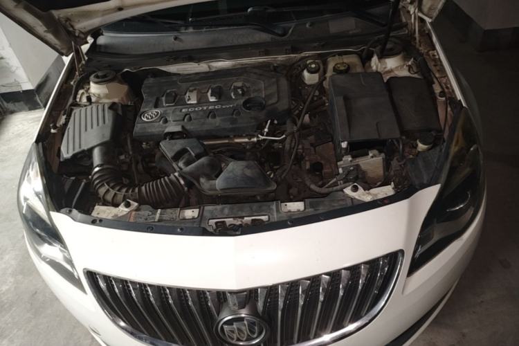 Used Buick Regal 2014 2.0L Leading Fashion Edition Engine Bay