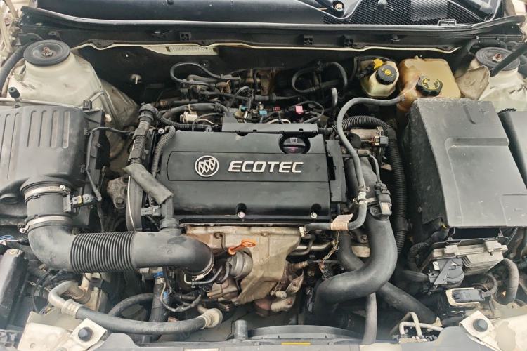 Used Buick Regal 2014 1.6T Fashionable Tech Edition Engine Bay