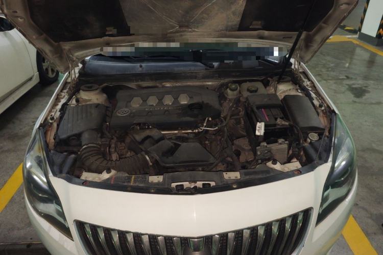 Used Buick Regal 2014 2.0L Elite Fashion Edition Engine Bay