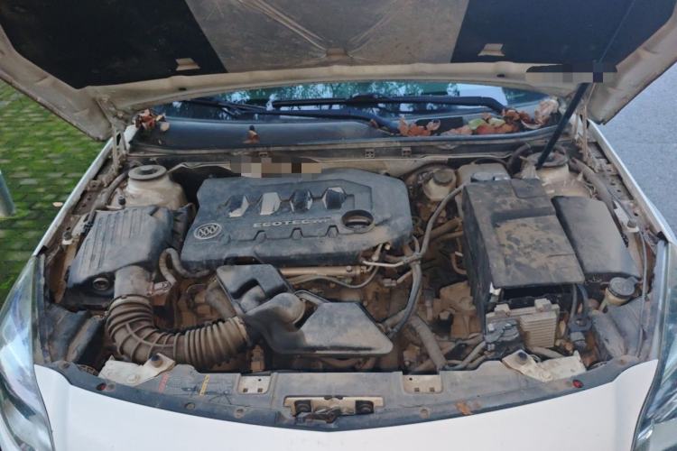 Used Buick Regal 2014 2.0L Elite Fashion Edition Engine Bay