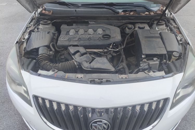 Used Buick Regal 2014 2.0L Leading Fashion Edition Engine Bay