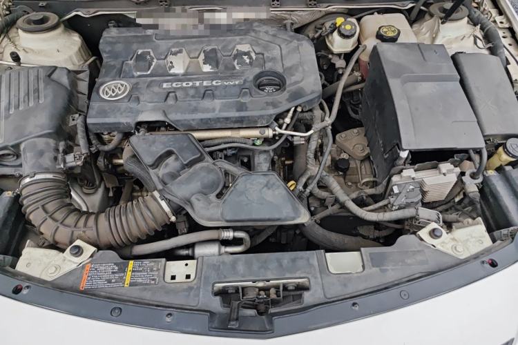 Used Buick Regal 2014 2.0L Leading Fashion Edition Engine Bay
