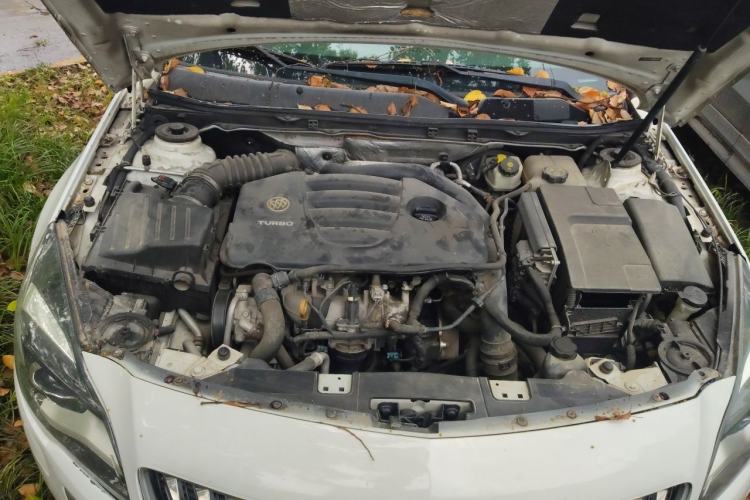 Used Buick Regal 2014 GS 2.0T Grand Sport Edition Engine Bay