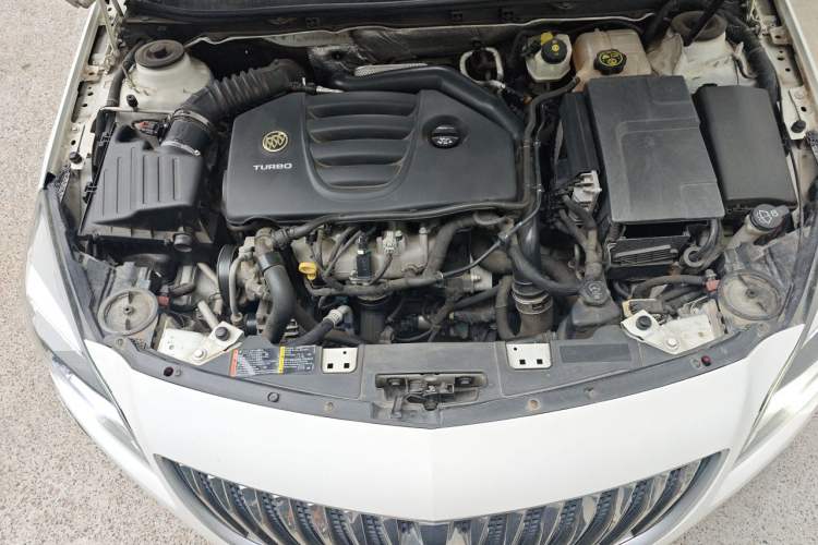 Used Buick Regal 2014 GS 2.0T Grand Sport Edition Engine Bay