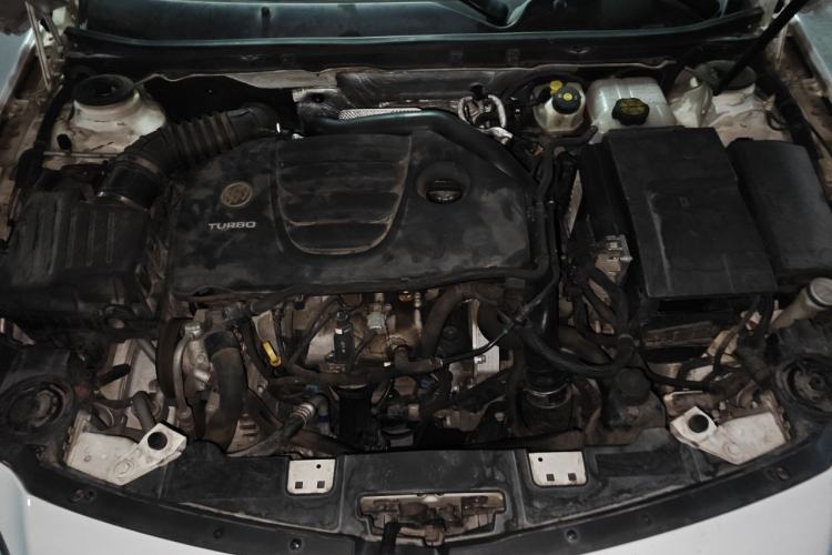 Used Buick Regal 2014 GS 2.0T Grand Sport Edition Engine Bay