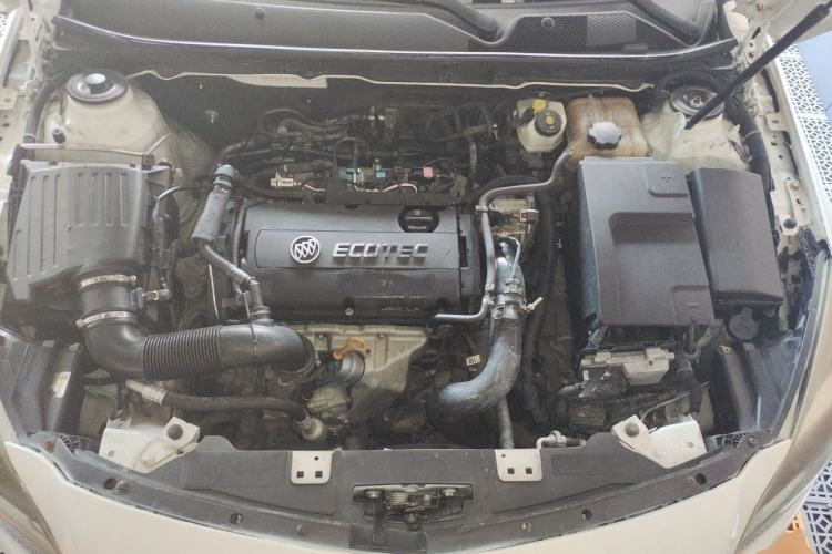 Used Buick Regal 2014 1.6T Fashionable Tech Edition Engine Bay