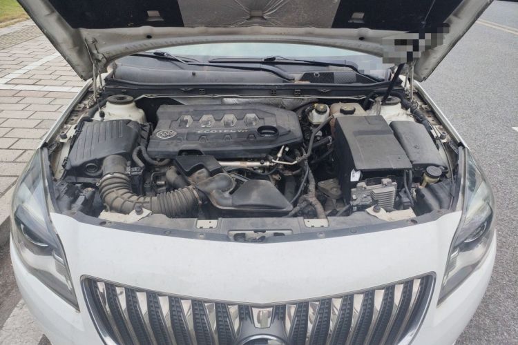 Used Buick Regal 2014 2.0L Leading Fashion Edition Engine Bay