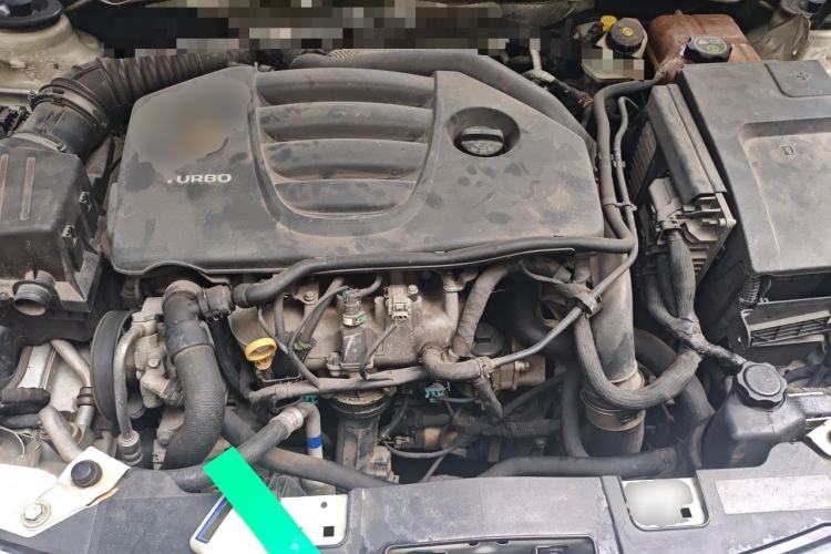 Used Buick Regal 2014 GS 2.0T Grand Sport Edition Engine Bay