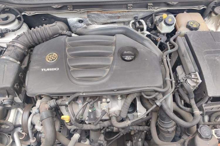 Used Buick Regal 2014 GS 2.0T Passionate Sport Edition Engine Bay