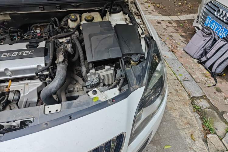 Used Buick Regal 2014 1.6T Fashionable Tech Edition Engine Bay Left