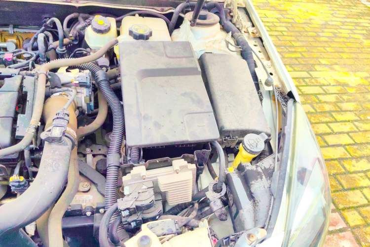 Used Buick Regal 2014 1.6T Fashionable Tech Edition Engine Bay Left