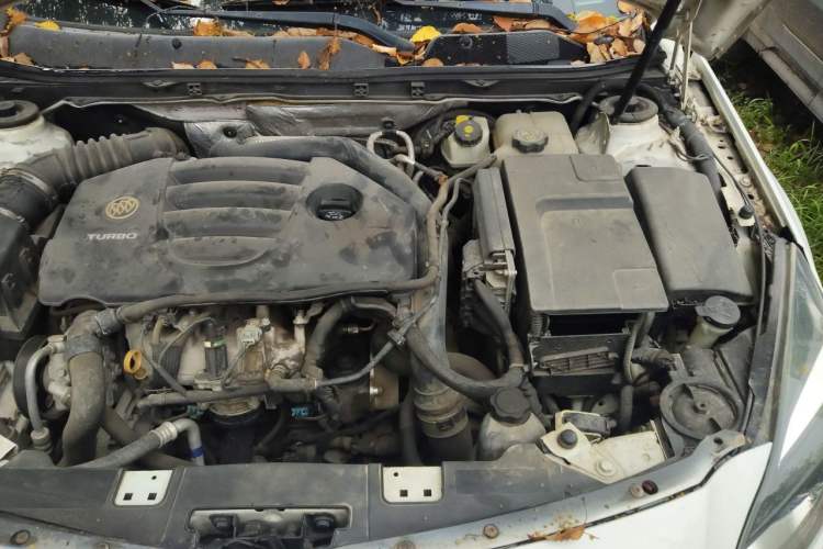 Used Buick Regal 2014 GS 2.0T Grand Sport Edition Engine Bay Left