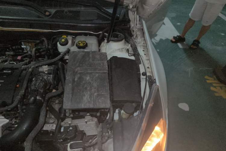 Used Buick Regal 2014 1.6T Fashionable Tech Edition Engine Bay Left