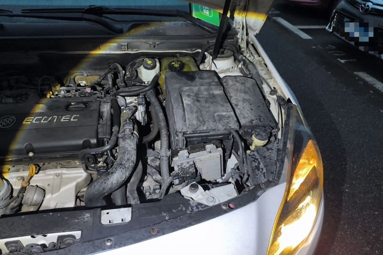 Used Buick Regal 2014 1.6T Fashionable Tech Edition Engine Bay Left
