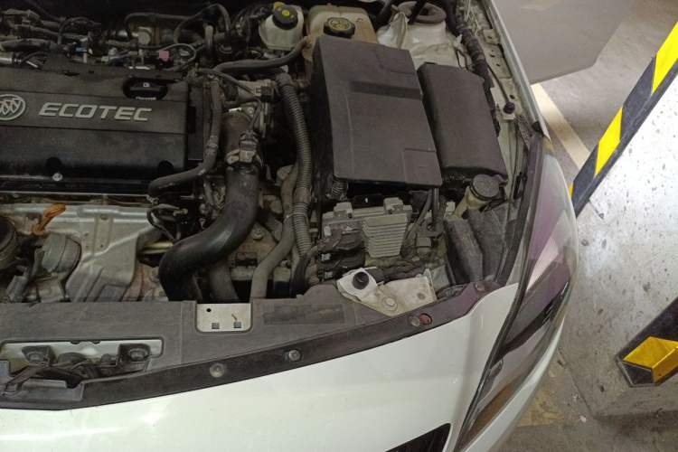 Used Buick Regal 2014 1.6T Fashionable Tech Edition Engine Bay Left