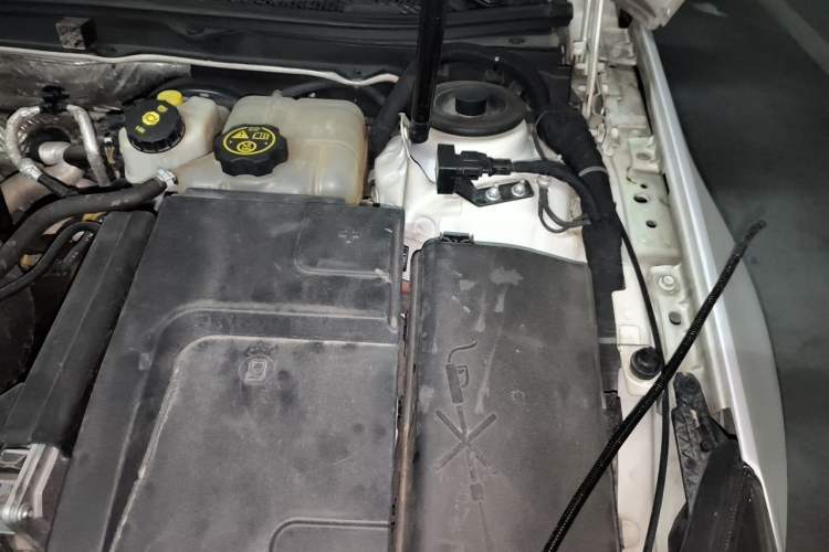 Used Buick Regal 2014 GS 2.0T Passionate Sport Edition Engine Bay Left