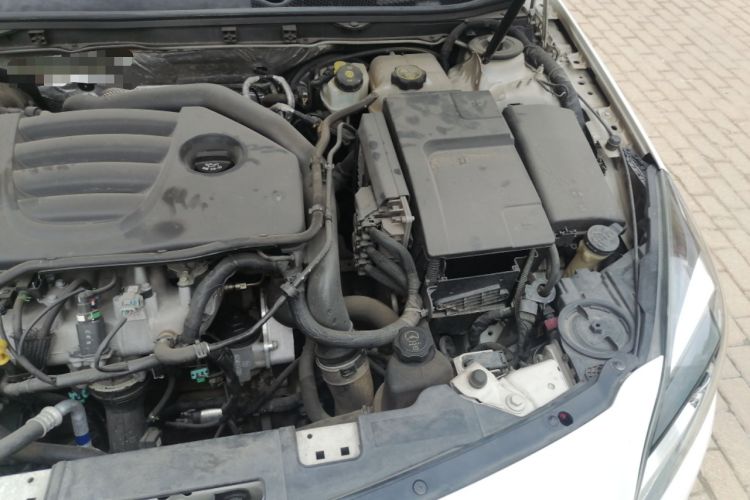 Used Buick Regal 2014 GS 2.0T Grand Sport Edition Engine Bay Left