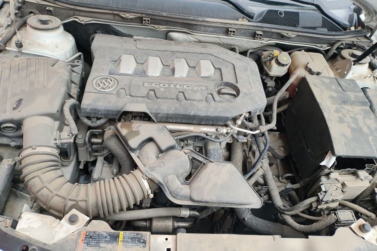 Used Buick Regal 2014 2.0L Leading Fashion Edition Engine Bay