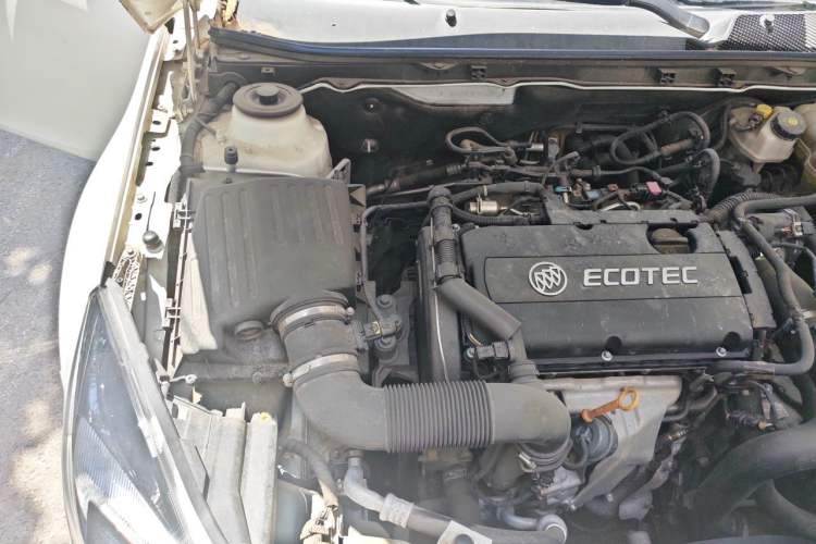 Used Buick Regal 2014 1.6T Fashionable Tech Edition Engine Bay Right