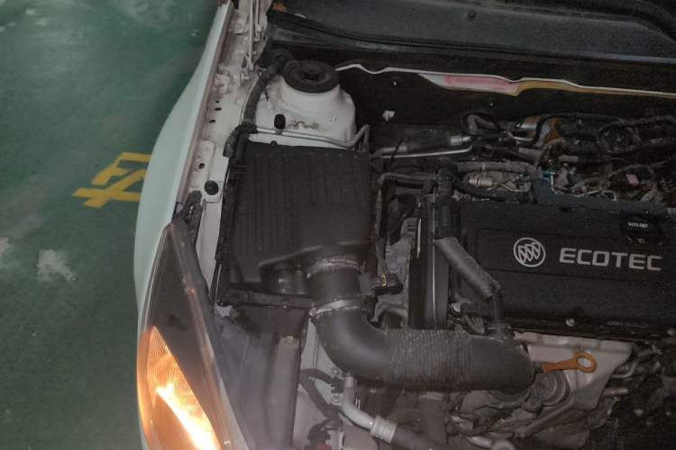 Used Buick Regal 2014 1.6T Fashionable Tech Edition Engine Bay Right