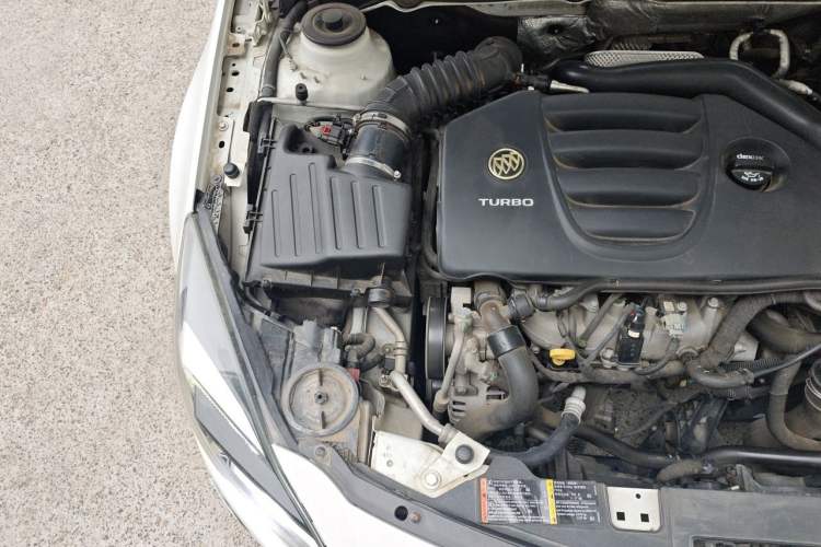 Used Buick Regal 2014 GS 2.0T Grand Sport Edition Engine Bay Right