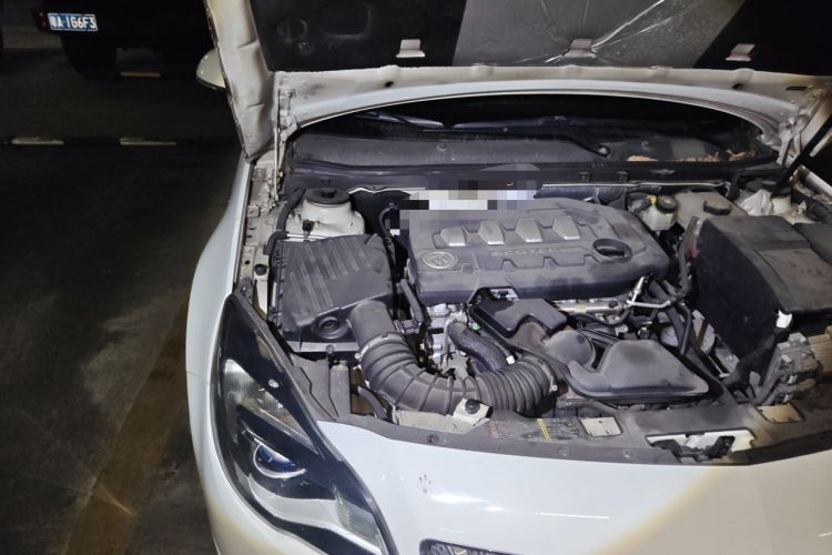 Used Buick Regal 2014 2.0L Leading Fashion Edition Engine Bay Right