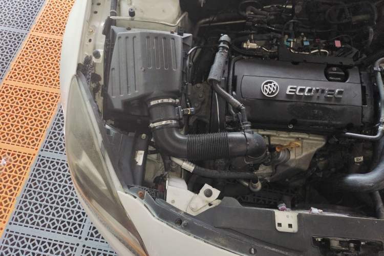 Used Buick Regal 2014 1.6T Fashionable Tech Edition Engine Bay Right